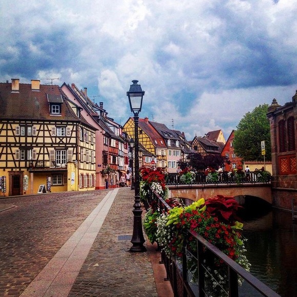 FRANCOPHILE & FASHIONISTA - Picture 8 of 13